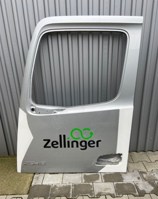 Drzwi lewe Mercedes Actros MP4 euro 6 - Vrata in deli: slika 1 Drzwi lewe Mercedes Actros MP4 euro 6 - Vrata in deli: slika 1