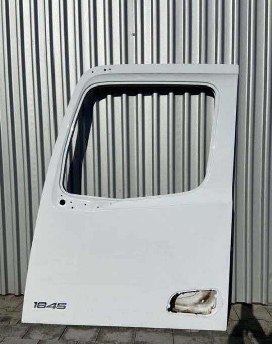 Drzwi lewe Mercedes Actros MP4 euro 6 - Vrata in deli za Tovornjak: slika 1 Drzwi lewe Mercedes Actros MP4 euro 6 - Vrata in deli za Tovornjak: slika 1