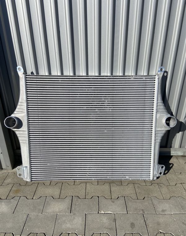 Intercooler Scania S NGS chłodnica powietrza 2022 rok 2861478 - Vmesni hladilnik za Tovornjak: slika 2 Intercooler Scania S NGS chłodnica powietrza 2022 rok 2861478 - Vmesni hladilnik za Tovornjak: slika 2