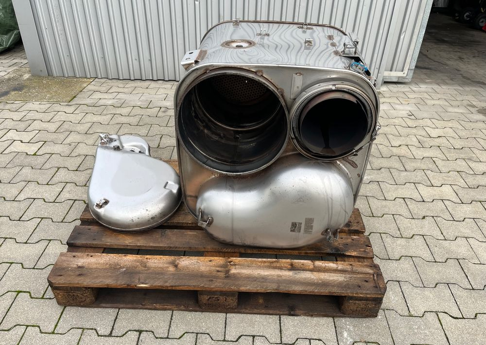 Katalizator MAN TGX TGS lift wydech tłumik - Izpušni sistem za Tovornjak: slika 1 Katalizator MAN TGX TGS lift wydech tłumik - Izpušni sistem za Tovornjak: slika 1