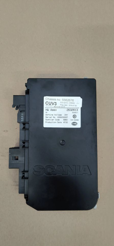 SCANIA R S STEROWNIK ŚWIATEŁ KOMPUTER CUV3 2632613 - ECU za Tovornjak: slika 2 SCANIA R S STEROWNIK ŚWIATEŁ KOMPUTER CUV3 2632613 - ECU za Tovornjak: slika 2
