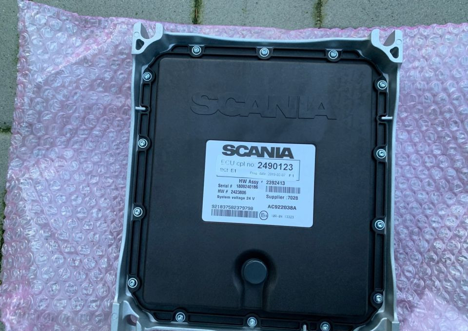 Scania R S komputer sterownik kaseta NOWY NGS NTG - ECU za Tovornjak: slika 1 Scania R S komputer sterownik kaseta NOWY NGS NTG - ECU za Tovornjak: slika 1