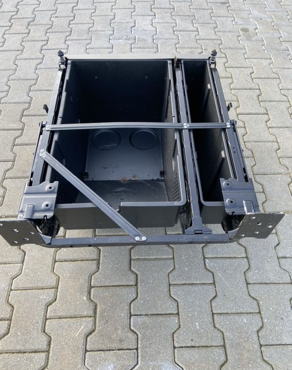 Schowek do łóżko MAN TGS euro 6 TG3 box lodówka - Kabina in notranjost: slika 4 Schowek do łóżko MAN TGS euro 6 TG3 box lodówka - Kabina in notranjost: slika 4