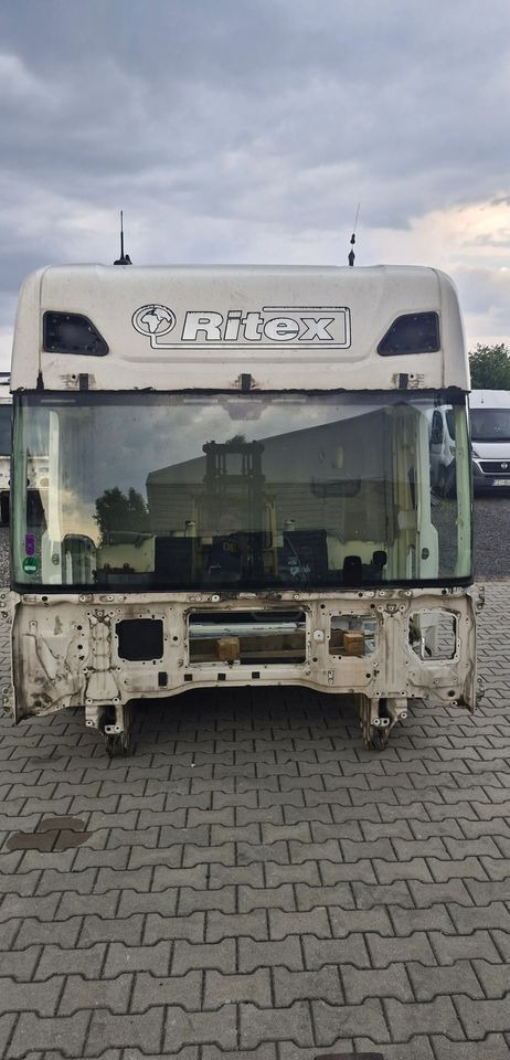 TAPICERKI TAPICERKA SCANIA SCANIA S KOMPLET - Karoserija in zunanjost za Tovornjak: slika 1 TAPICERKI TAPICERKA SCANIA SCANIA S KOMPLET - Karoserija in zunanjost za Tovornjak: slika 1