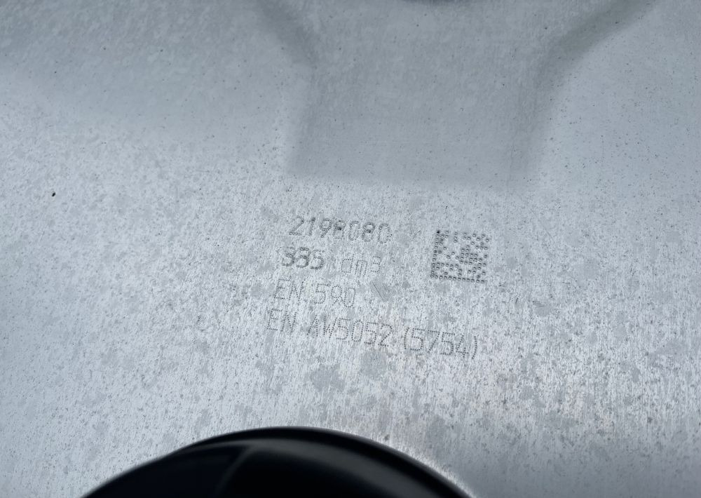 Zbiornik paliwa DAF XF XG CF 335 litrów bak - Sistem goriva za Tovornjak: slika 4 Zbiornik paliwa DAF XF XG CF 335 litrów bak - Sistem goriva za Tovornjak: slika 4