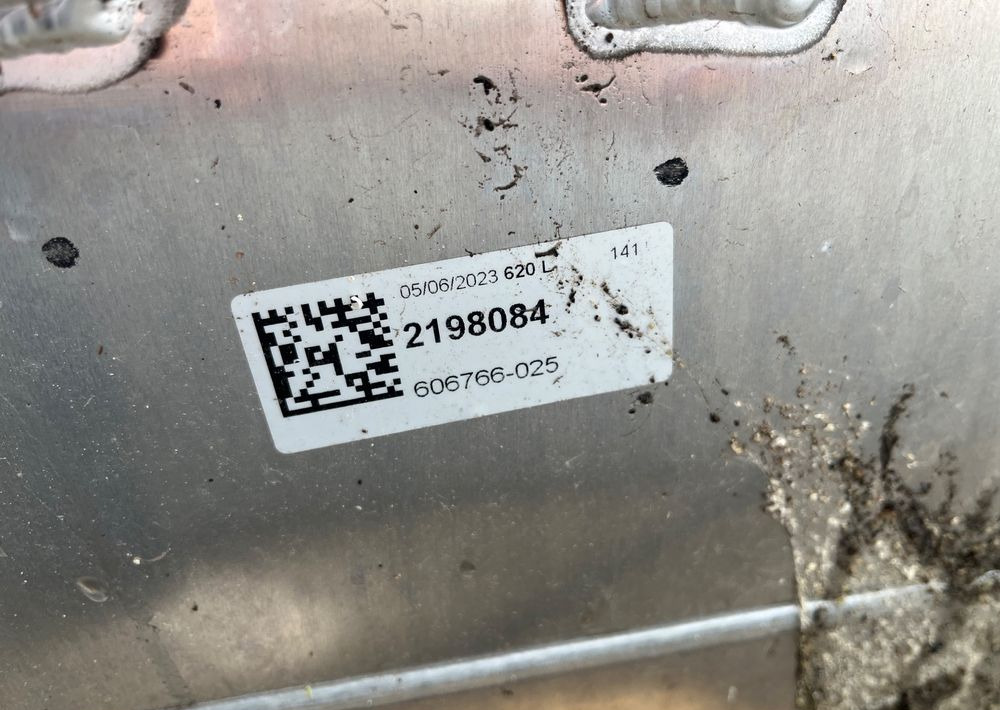 Zbiornik paliwa DAF XG XF CF 620 litrów bak jak NOWY - Sistem goriva za Tovornjak: slika 5 Zbiornik paliwa DAF XG XF CF 620 litrów bak jak NOWY - Sistem goriva za Tovornjak: slika 5