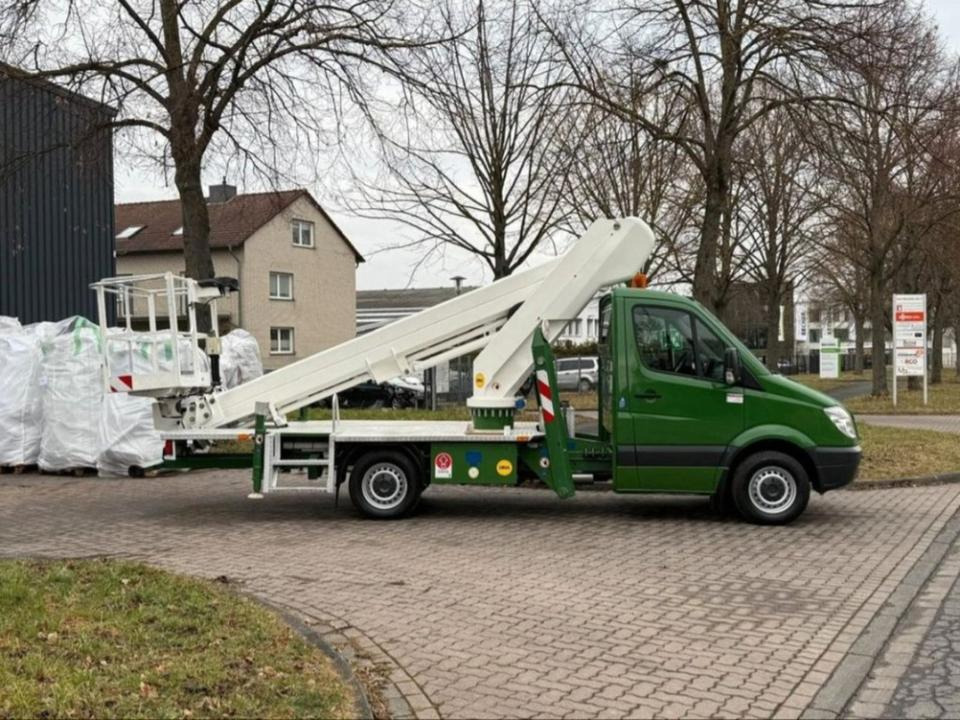 Arbeitsbühne Hubsteiger Hebebühne Mieten Leihen 3,5t 22m - Dvižna ploščad montirana na tovornjak: slika 5 Arbeitsbühne Hubsteiger Hebebühne Mieten Leihen 3,5t 22m - Dvižna ploščad montirana na tovornjak: slika 5