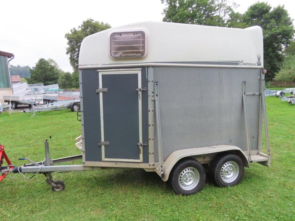 Black Friday Vieh - Pferdeanhänger, PKW Anhänger, Henra, TÜV NEU - Prikolica za konje: slika 2 Black Friday Vieh - Pferdeanhänger, PKW Anhänger, Henra, TÜV NEU - Prikolica za konje: slika 2