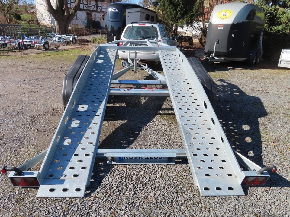 Böckmann, Autotransporter, 2,7 to. kippbar, 100 km, PKW Anhänger - Prikolica avtotransporter: slika 2 Böckmann, Autotransporter, 2,7 to. kippbar, 100 km, PKW Anhänger - Prikolica avtotransporter: slika 2