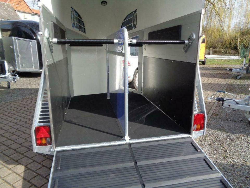 Böckmann Pferdeanhänger, Champion R, ALUBODEN, SaKa, 100 km/h - Prikolica za konje: slika 5 Böckmann Pferdeanhänger, Champion R, ALUBODEN, SaKa, 100 km/h - Prikolica za konje: slika 5