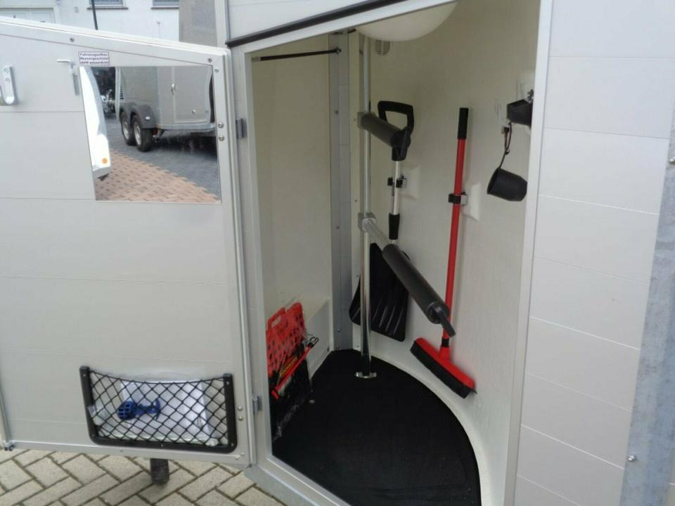 Böckmann Pferdeanhänger Champion R Sattelkammer Aluboden - Prikolica za konje: slika 3 Böckmann Pferdeanhänger Champion R Sattelkammer Aluboden - Prikolica za konje: slika 3