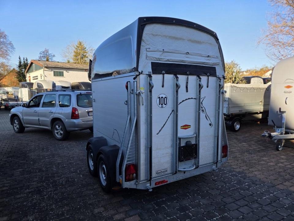 Böckmann, Pferdeanhänger, Champion R, top, SaKa. 100 km/h - Prikolica za konje: slika 3 Böckmann, Pferdeanhänger, Champion R, top, SaKa. 100 km/h - Prikolica za konje: slika 3