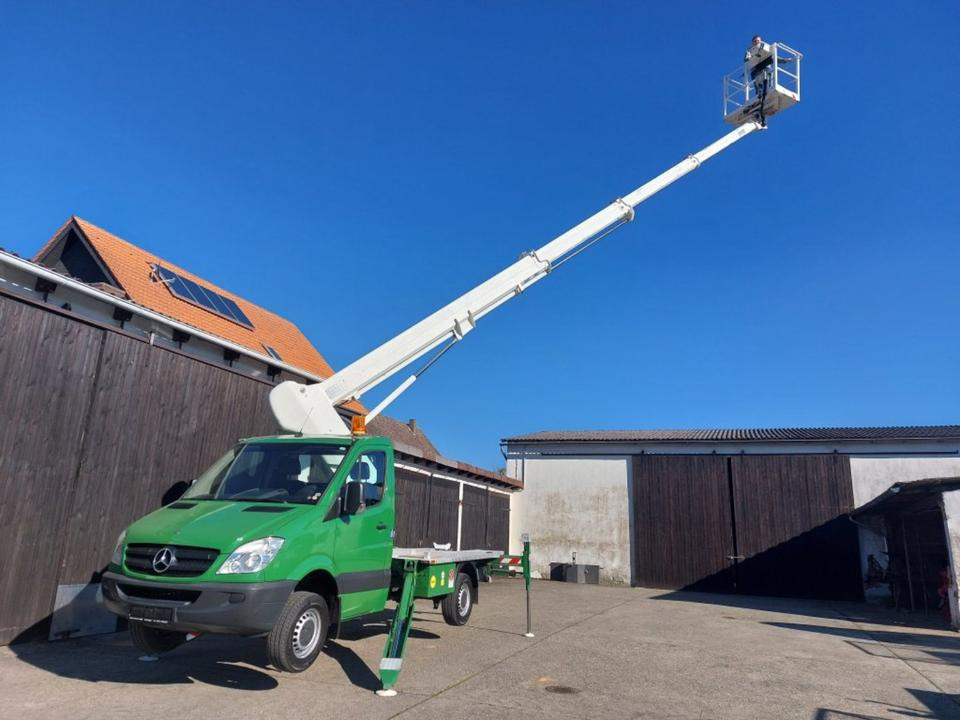 Mercedes Wumag Arbeitsbühne Hubsteiger Hebebühne 3,5t 22m - Dvižna ploščad montirana na tovornjak: slika 1 Mercedes Wumag Arbeitsbühne Hubsteiger Hebebühne 3,5t 22m - Dvižna ploščad montirana na tovornjak: slika 1