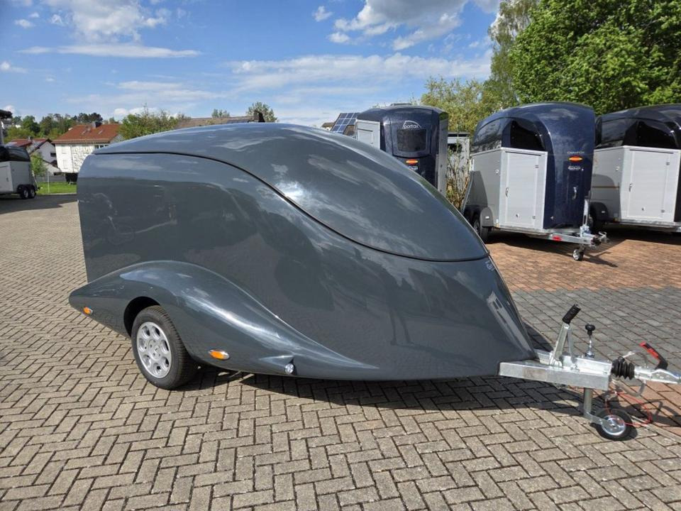 PKW Anhänger geschlossen Motorrad Mieten Leihen 1000kg 100km/h - Prikolica za prevoz motorjev: slika 4 PKW Anhänger geschlossen Motorrad Mieten Leihen 1000kg 100km/h - Prikolica za prevoz motorjev: slika 4