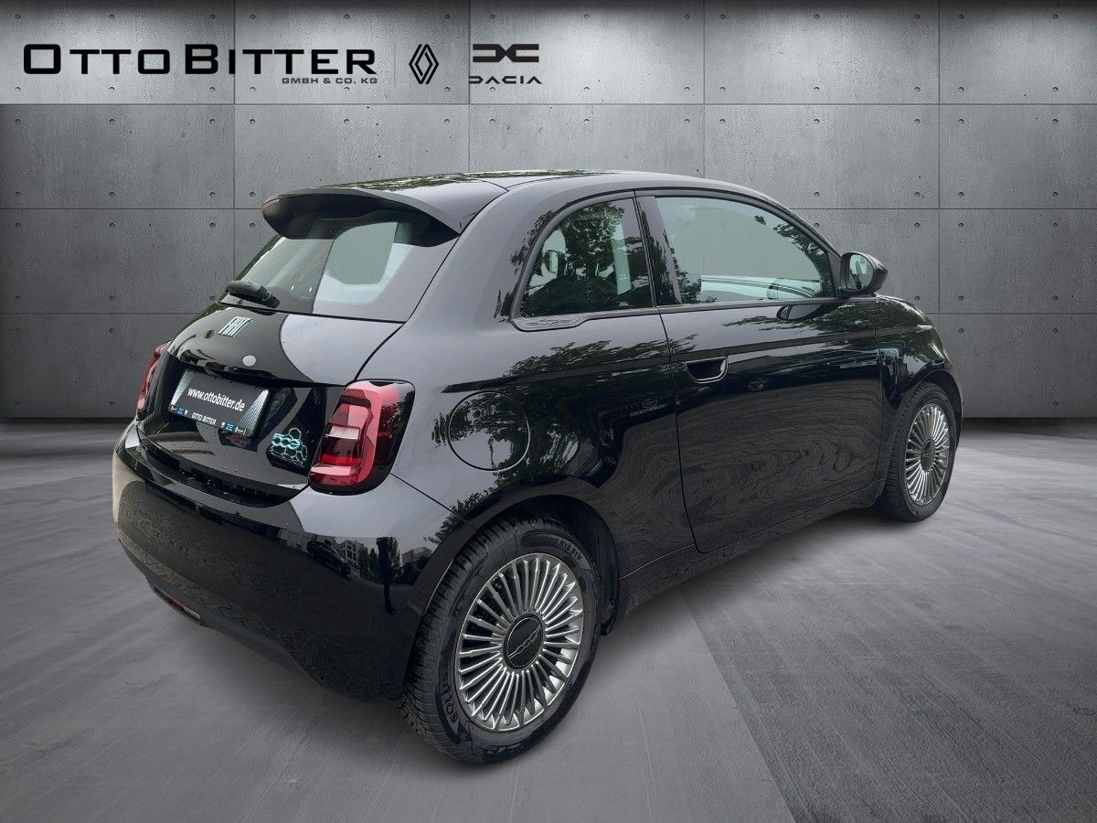 Fiat 500e Icon Elektro 16"ALU/NAVI/SCHNELLADER-50KW - Limuzina: slika 4 Fiat 500e Icon Elektro 16"ALU/NAVI/SCHNELLADER-50KW - Limuzina: slika 4