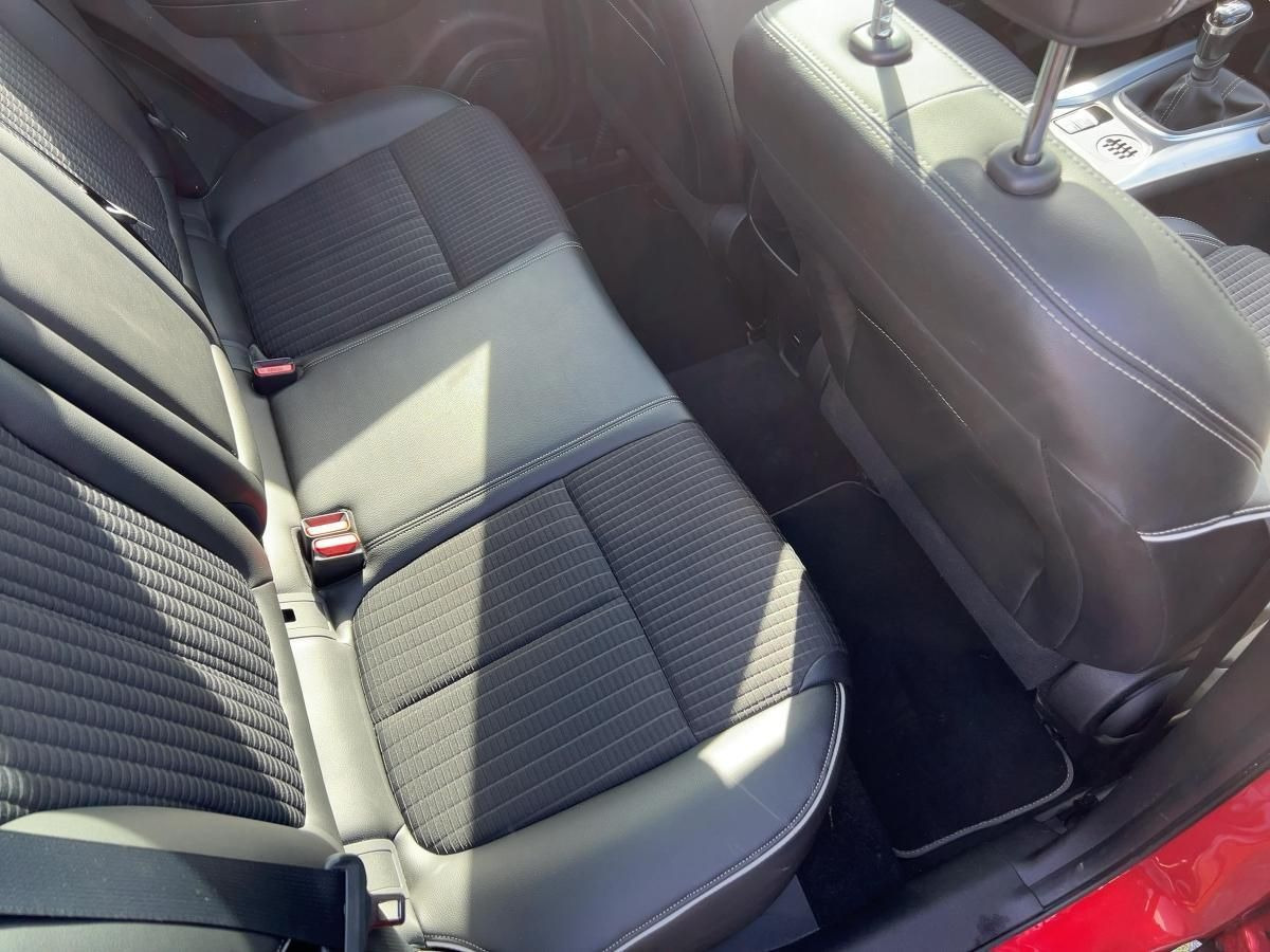 SUV Renault Kadjar TCe130 BOSE Edition PANORAMAD/ANHÄNGERKUP: slika 12