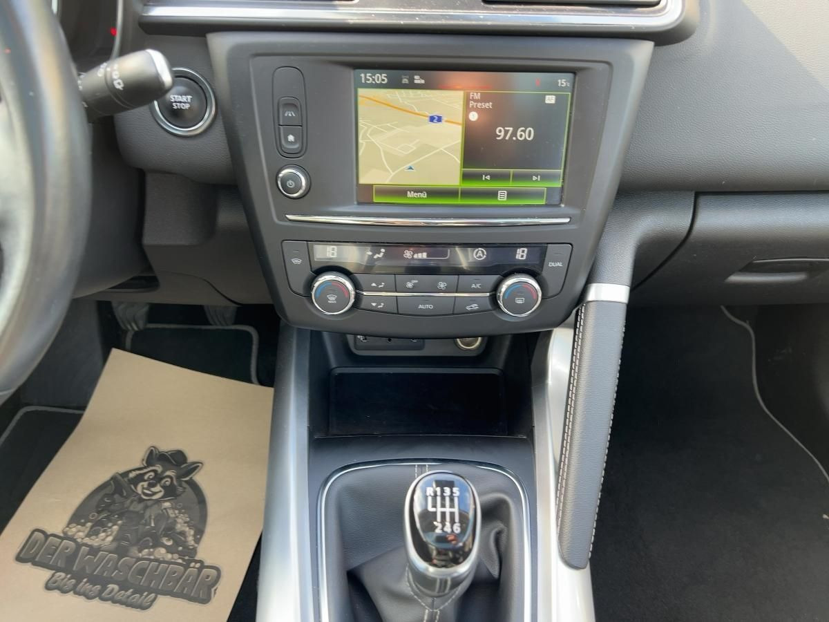SUV Renault Kadjar TCe130 BOSE Edition PANORAMAD/ANHÄNGERKUP: slika 10