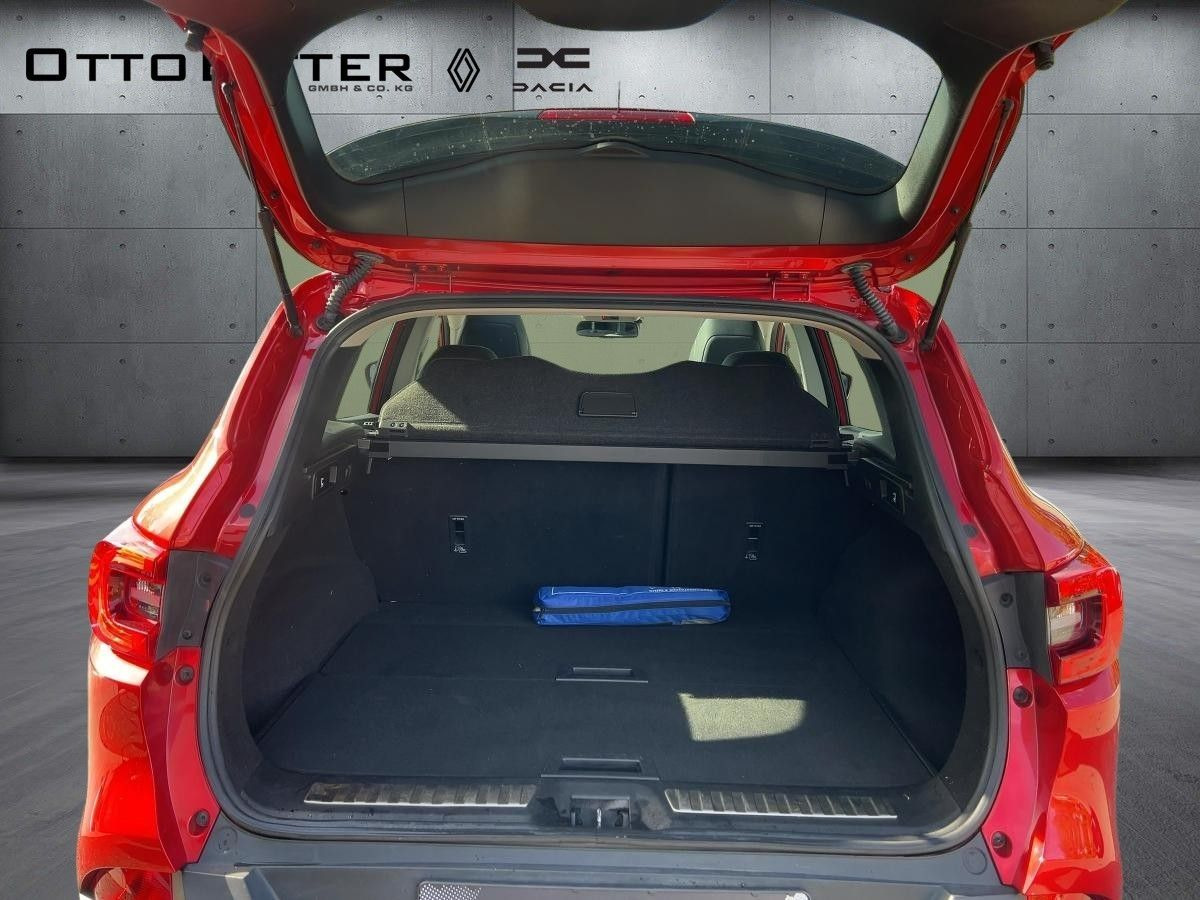 SUV Renault Kadjar TCe130 BOSE Edition PANORAMAD/ANHÄNGERKUP: slika 13