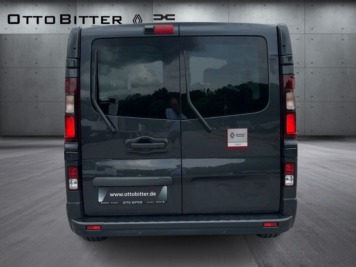 Renault Trafic Grand RED EDITION L2H1 dCi150 EDC 9-SITZE - Potniški kombi: slika 3 Renault Trafic Grand RED EDITION L2H1 dCi150 EDC 9-SITZE - Potniški kombi: slika 3