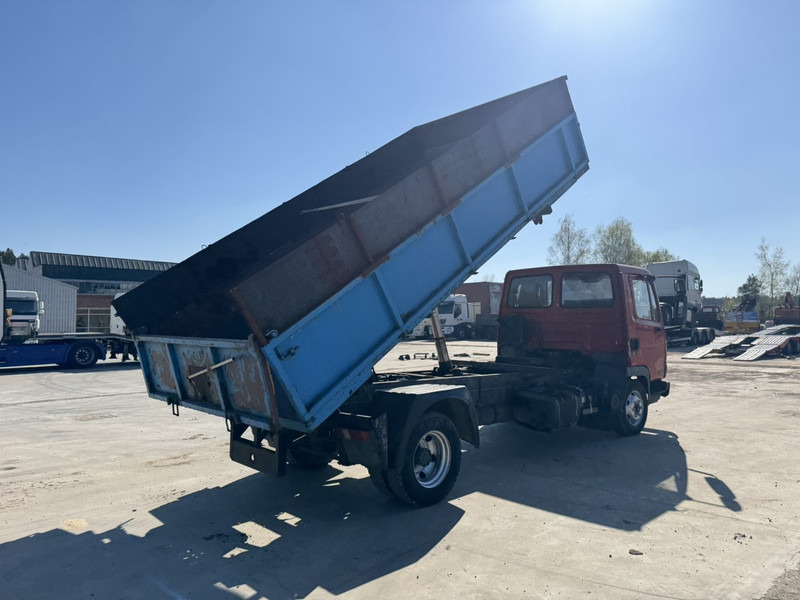 DAF 45 ATI 160 (FULL STEEL SUSPENSION / MANUAL PUMP / EURO 2) - Tovornjak prekucnik: slika 5 DAF 45 ATI 160 (FULL STEEL SUSPENSION / MANUAL PUMP / EURO 2) - Tovornjak prekucnik: slika 5