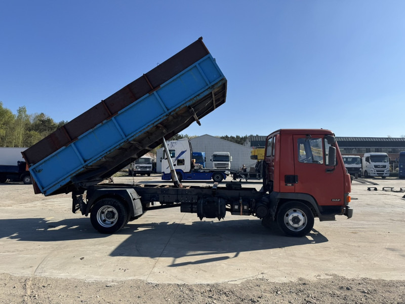 DAF 45 ATI 160 (FULL STEEL SUSPENSION / MANUAL PUMP / EURO 2) - Tovornjak prekucnik: slika 4 DAF 45 ATI 160 (FULL STEEL SUSPENSION / MANUAL PUMP / EURO 2) - Tovornjak prekucnik: slika 4