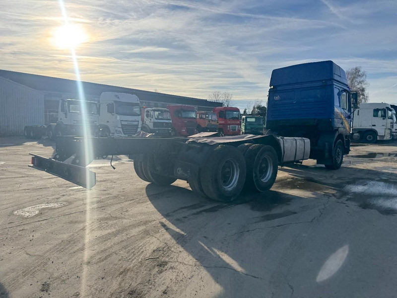 MAN 26.410 (BIG AXLE / 10 TIRES / 6X4 / 6 CYLINDER / MANUAL GEARBOX) - Tovornjak-šasija: slika 5 MAN 26.410 (BIG AXLE / 10 TIRES / 6X4 / 6 CYLINDER / MANUAL GEARBOX) - Tovornjak-šasija: slika 5