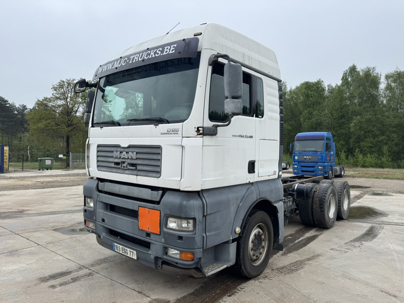 MAN TGA 33.480 (MANUAL GEARBOX / BOITE MANUELLE / 6X4 / CAMION FRANCAIS EN BON ETAT !) - Tovornjak-šasija: slika 1 MAN TGA 33.480 (MANUAL GEARBOX / BOITE MANUELLE / 6X4 / CAMION FRANCAIS EN BON ETAT !) - Tovornjak-šasija: slika 1