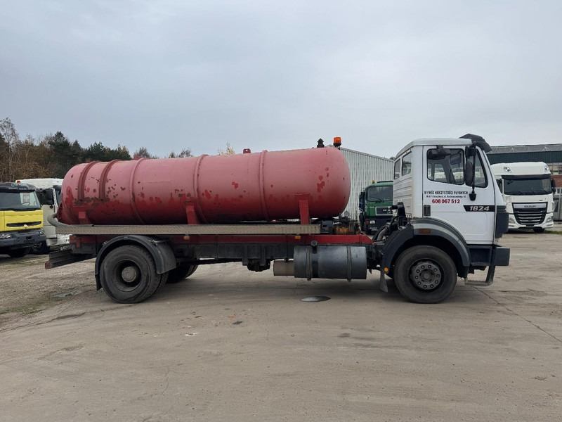 Mercedes-Benz SK 1824 (10.000 L / GRAND PONT / LAMES / V6 MOTEUR / PARFAIT ETAT) - Vakuumski tovornjak: slika 4 Mercedes-Benz SK 1824 (10.000 L / GRAND PONT / LAMES / V6 MOTEUR / PARFAIT ETAT) - Vakuumski tovornjak: slika 4