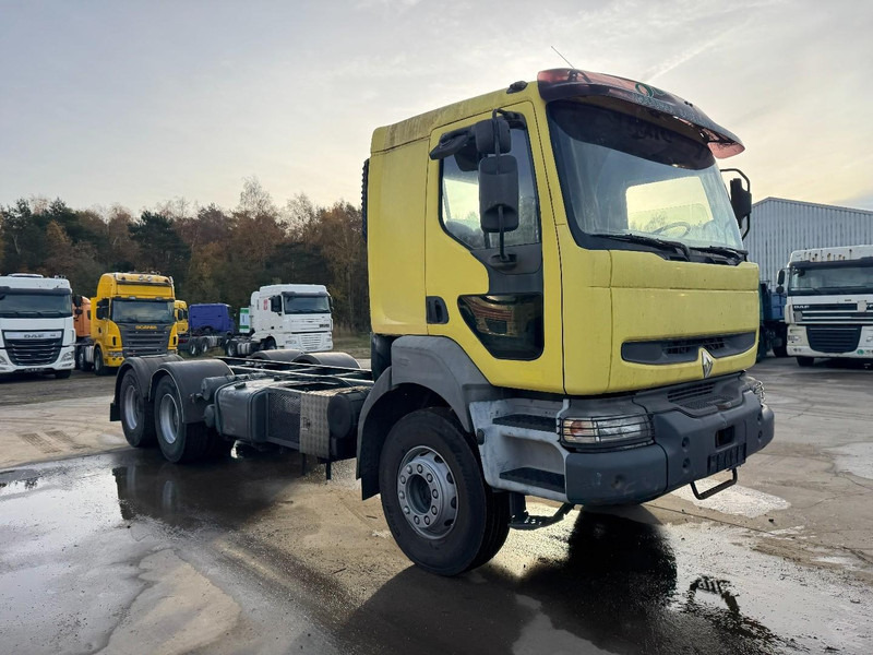 Renault Kerax 420 (GRAND PONT / SUSPENSION LAMES / BOITE MANUELLE / PARFAIT ETAT !!!) - Tovornjak-šasija: slika 3 Renault Kerax 420 (GRAND PONT / SUSPENSION LAMES / BOITE MANUELLE / PARFAIT ETAT !!!) - Tovornjak-šasija: slika 3