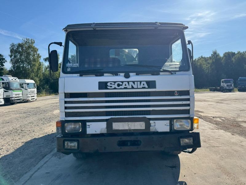 Scania 93 - 280 (14.000L / MANUAL PUMP & GEARBOX / 6X2) - Vakuumski tovornjak: slika 2 Scania 93 - 280 (14.000L / MANUAL PUMP & GEARBOX / 6X2) - Vakuumski tovornjak: slika 2