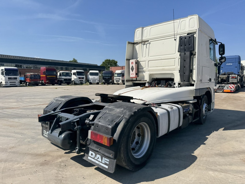 DAF 105 XF 410 Space Cab (MANUAL GEARBOX / BOITE MANUELLE) - Vlačilec: slika 5 DAF 105 XF 410 Space Cab (MANUAL GEARBOX / BOITE MANUELLE) - Vlačilec: slika 5