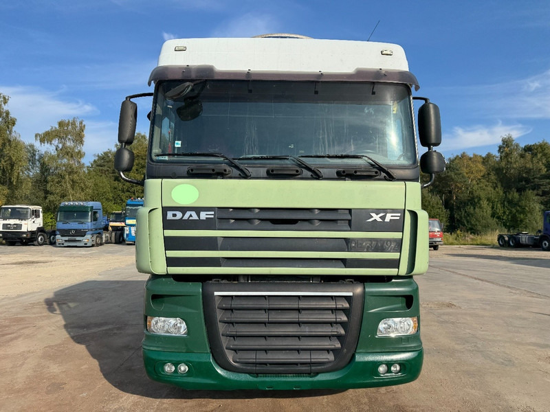 DAF 105 XF 460 DAF 105 XF 460 Space Cab (GOOD CONDITION / BON ETAT) - Vlačilec: slika 2 DAF 105 XF 460 DAF 105 XF 460 Space Cab (GOOD CONDITION / BON ETAT) - Vlačilec: slika 2
