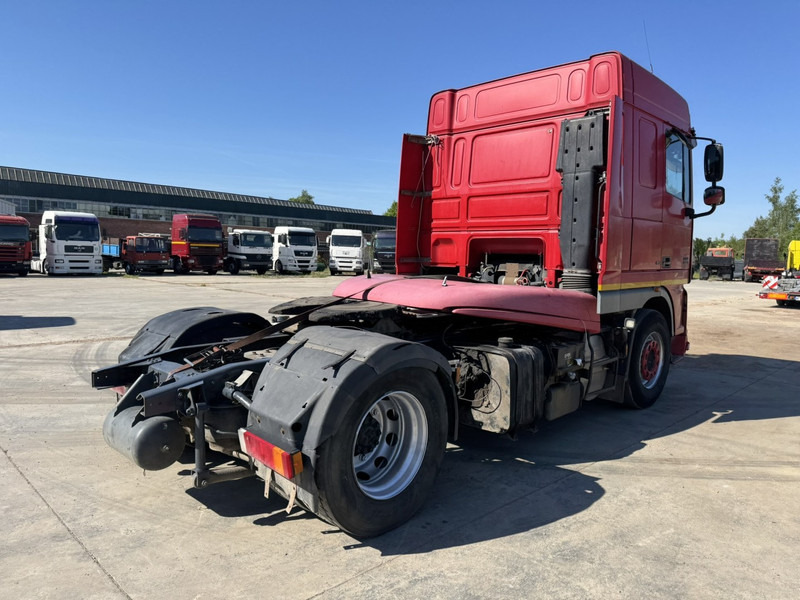 DAF 105 XF 460 Space Cab (MANUAL GEARBOX / BOITE MANUELLE / PTO / HYDRAULIC) - Vlačilec: slika 5 DAF 105 XF 460 Space Cab (MANUAL GEARBOX / BOITE MANUELLE / PTO / HYDRAULIC) - Vlačilec: slika 5