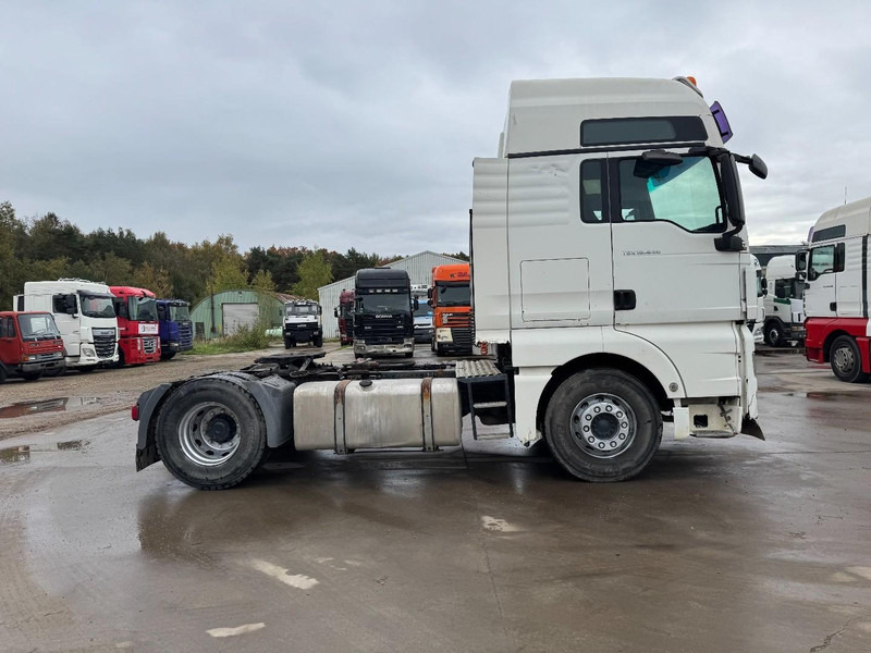 MAN TGX 18.440 (MANUAL GEARBOX / BOITE MANUELLE / PTO / HYDRAULIQUE POUR BENNE) - Vlačilec: slika 4 MAN TGX 18.440 (MANUAL GEARBOX / BOITE MANUELLE / PTO / HYDRAULIQUE POUR BENNE) - Vlačilec: slika 4
