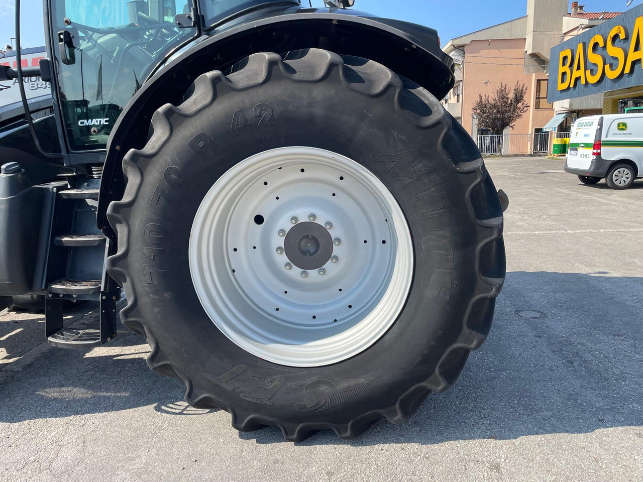 CLAAS AXION 840 C-MATIC - Traktor: slika 5 CLAAS AXION 840 C-MATIC - Traktor: slika 5