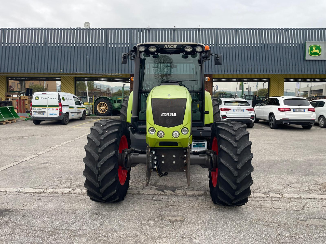 CLAAS AXOS 340 - Traktor: slika 3 CLAAS AXOS 340 - Traktor: slika 3