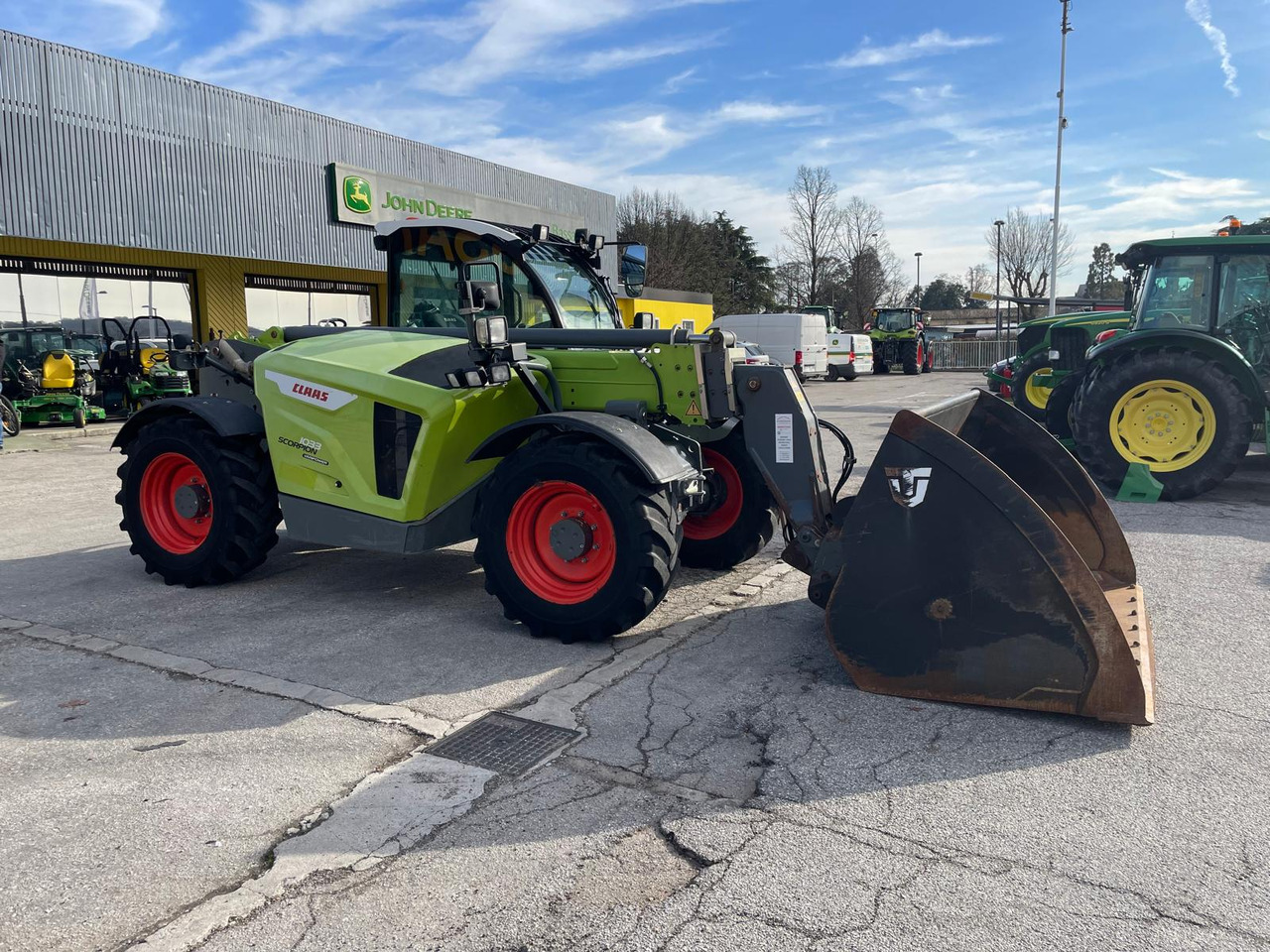 CLAAS TELESCOPICO SCORPION 10.33 - Teleskopski viličar: slika 3 CLAAS TELESCOPICO SCORPION 10.33 - Teleskopski viličar: slika 3