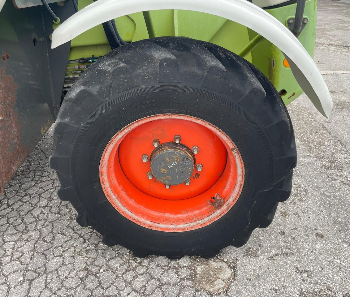 CLAAS TELESCOPICO TARGO K 70 - Teleskopski viličar: slika 5 CLAAS TELESCOPICO TARGO K 70 - Teleskopski viličar: slika 5
