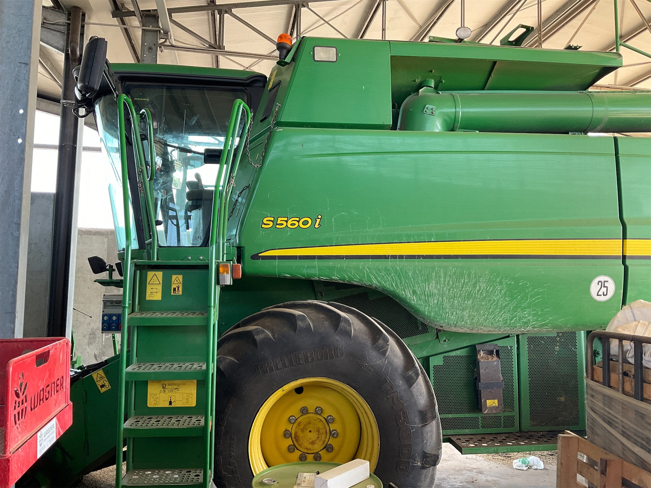 JOHN DEERE MIETITREBBIA S 560 - Kombajn harvester: slika 3 JOHN DEERE MIETITREBBIA S 560 - Kombajn harvester: slika 3