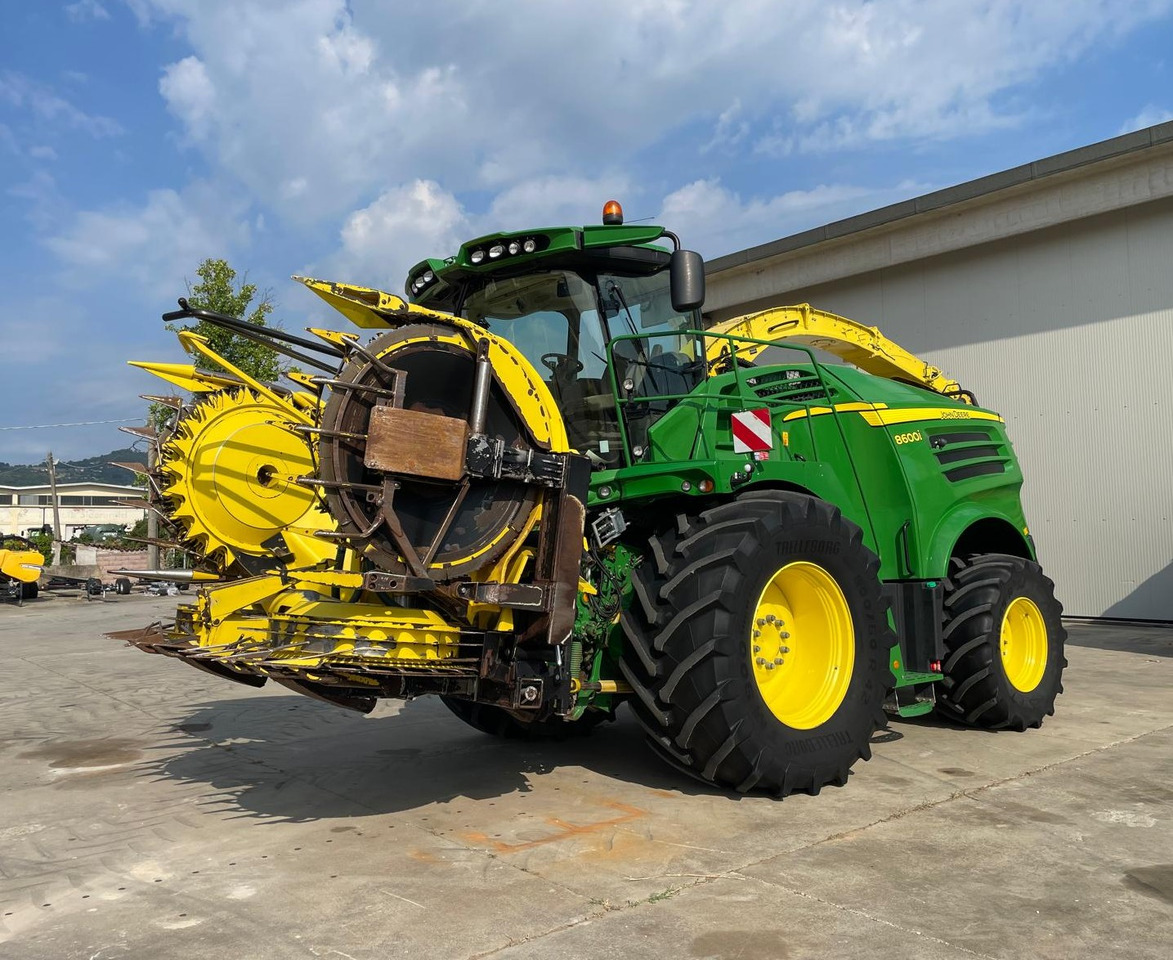JOHN DEERE TRINCIA 8600i - Kombajn za krmo: slika 3 JOHN DEERE TRINCIA 8600i - Kombajn za krmo: slika 3