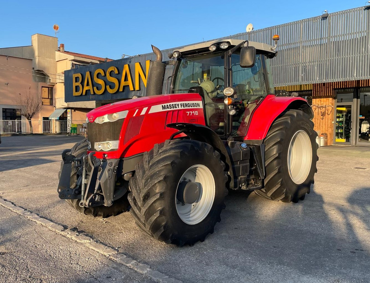 MASSEY FERGUSON 7718 DYNA-VT - Traktor: slika 1 MASSEY FERGUSON 7718 DYNA-VT - Traktor: slika 1