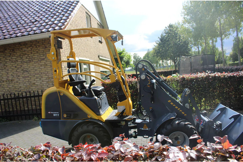 Eurotrac w11 M OOK W12S OP VOORRAAD - Kompaktni nakladalnik na gosenicah: slika 2 Eurotrac w11 M OOK W12S OP VOORRAAD - Kompaktni nakladalnik na gosenicah: slika 2