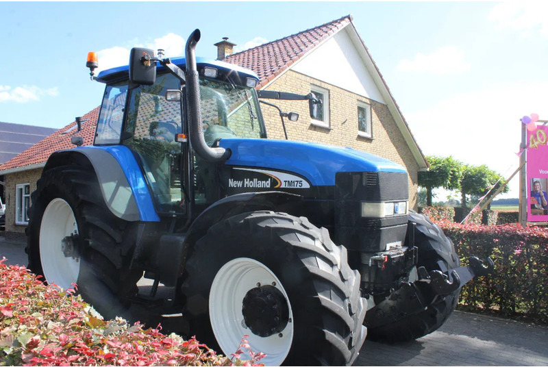 New Holland TM175 TM 175 power command fronthef en front aftakas geveerde cabine lucht - Traktor: slika 1 New Holland TM175 TM 175 power command fronthef en front aftakas geveerde cabine lucht - Traktor: slika 1