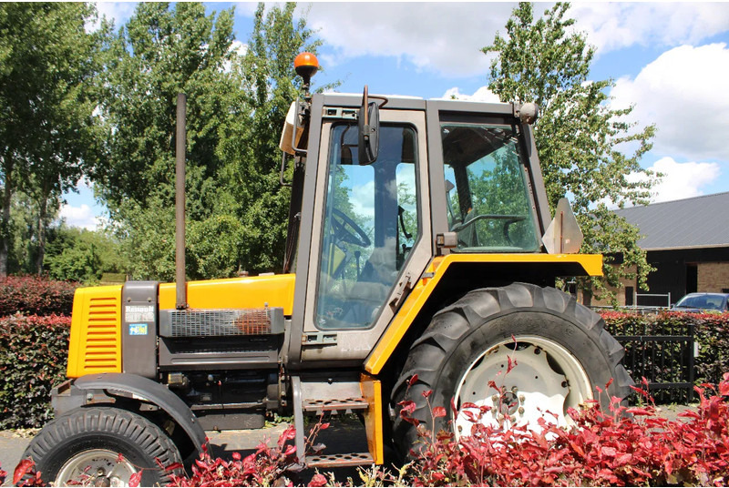 Renault 80-12 - Traktor: slika 2 Renault 80-12 - Traktor: slika 2
