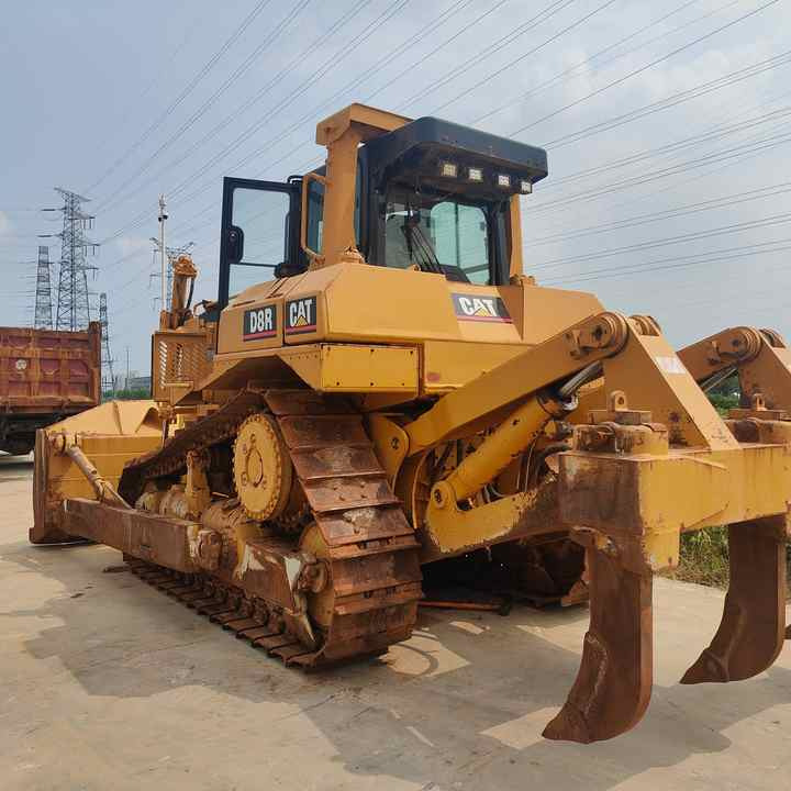 100% Original Paint Used Caterpillar D8R Bulldozer CAT D8R Crawler Dozer with Superior Performance and Power for Sale - Buldožer: slika 2 100% Original Paint Used Caterpillar D8R Bulldozer CAT D8R Crawler Dozer with Superior Performance and Power for Sale - Buldožer: slika 2