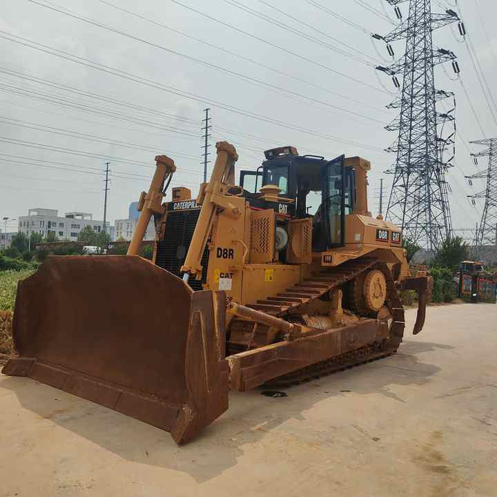 100% Original Paint Used Caterpillar D8R Bulldozer CAT D8R Crawler Dozer with Superior Performance and Power for Sale - Buldožer: slika 1 100% Original Paint Used Caterpillar D8R Bulldozer CAT D8R Crawler Dozer with Superior Performance and Power for Sale - Buldožer: slika 1