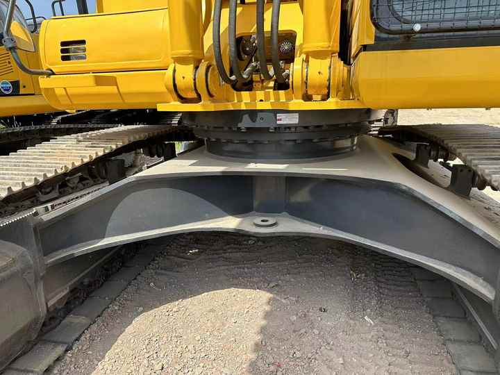 40-ton Second-hand Komatsu PC400-8 Hydraulic Crawler Excavator on Sale. Used Komatsu 400-8 in Excellent Condition Hot Sale - Bager: slika 2 40-ton Second-hand Komatsu PC400-8 Hydraulic Crawler Excavator on Sale. Used Komatsu 400-8 in Excellent Condition Hot Sale - Bager: slika 2