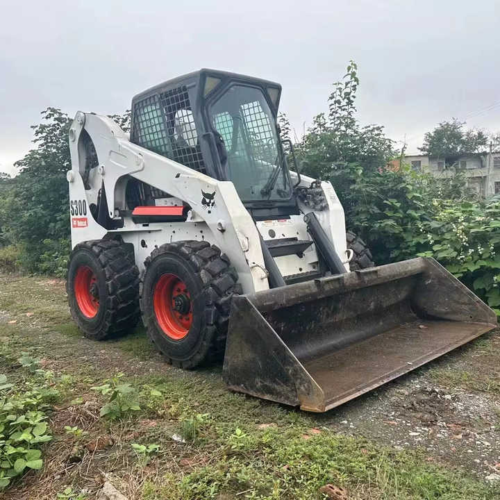 BOBCAT Brand Skid Loader S300 Used Machine Hot Sale - Kolesni nakladalec: slika 1 BOBCAT Brand Skid Loader S300 Used Machine Hot Sale - Kolesni nakladalec: slika 1