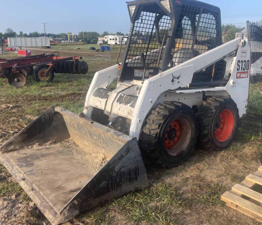 BOBCAT S130 - Mini nakladalec: slika 3 BOBCAT S130 - Mini nakladalec: slika 3