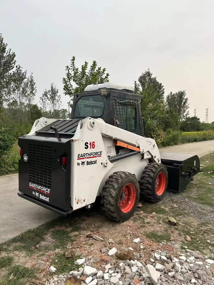 BOBCAT S16 - Mini nakladalec: slika 3 BOBCAT S16 - Mini nakladalec: slika 3